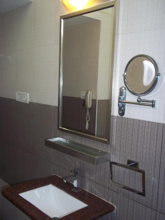 Akshay Inn Chennai Exteriör bild